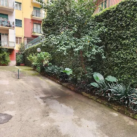 Rdhomes Falvo, Vomero アパート *