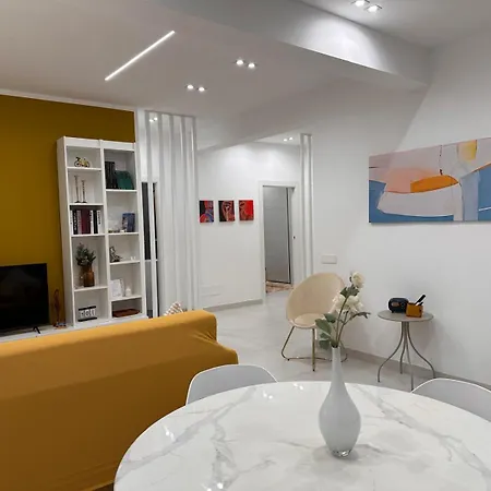 アパート Rdhomes Falvo, Vomero