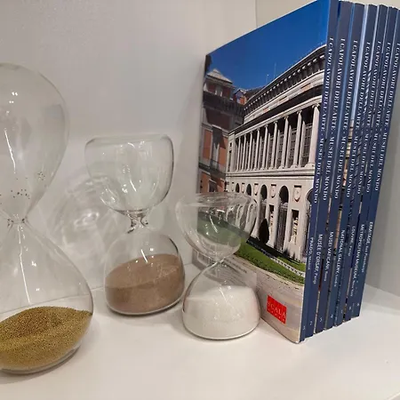 アパート Rdhomes Falvo, Vomero ナポリ