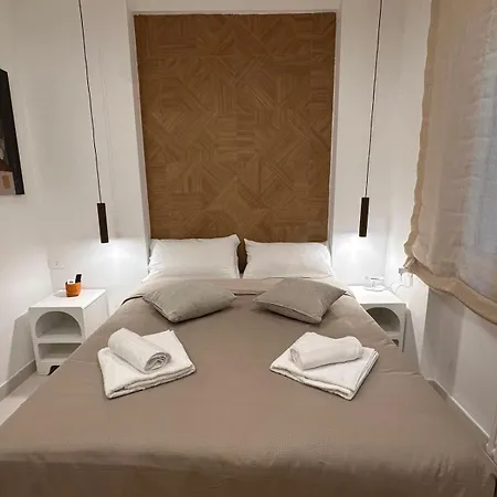 Rdhomes Falvo, Vomero Διαμέρισμα