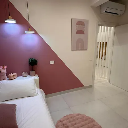 Rdhomes Falvo, Vomero アパート *