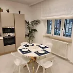 Rdhomes Falvo, Vomero Apartment