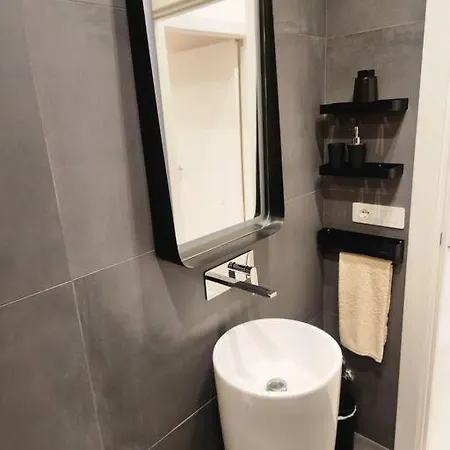 Daire Rdhomes Falvo, Vomero *