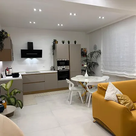 Rdhomes Falvo, Vomero Apartment *